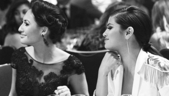 Selena Gomez nahm ihre Lupus-Diagnose nicht ernst bis um Leben oder Tod ging