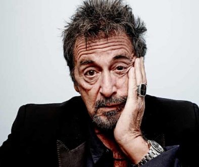 Al-Pacino-sits-his-face-l-009
